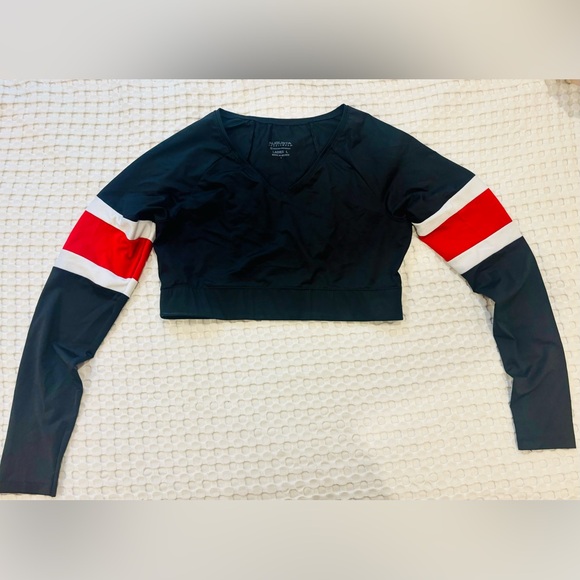 AUGUSTA SPORTSWEAR Dance Team/Cheer Black Crop Top 💚SALE 3/$25 - Picture 2 of 3